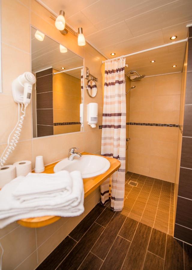 Hotel Kommandorgarden Рёмё-Киркебю Экстерьер фото